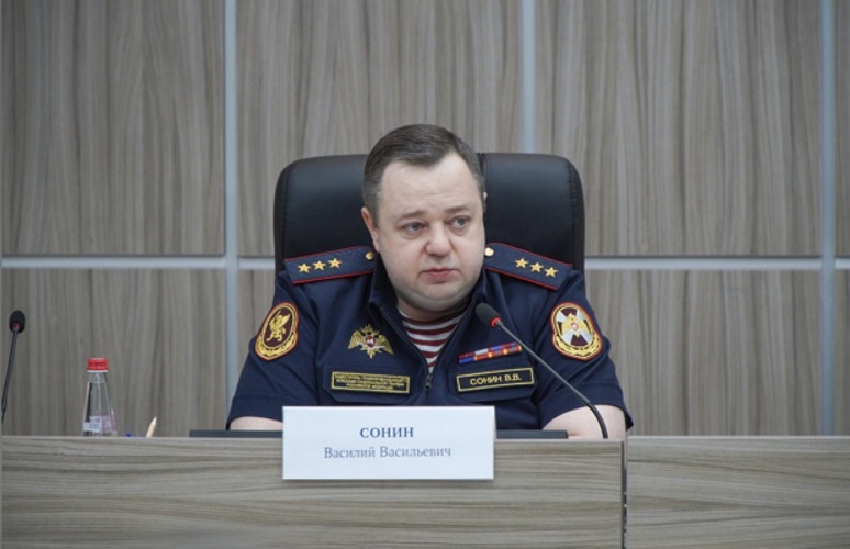 ЗАМЕСТИТЕЛЬ ДИРЕКТОРА РОСГВАРДИИ ГЕНЕРАЛ-ПОЛКОВНИК ПОЛИЦИИ ВАСИЛИЙ СОНИН ОПРЕДЕЛИЛ ПРИОРИТЕТЫ РАЗВИТИЯ ВНЕВЕДОМСТВЕННОЙ ОХРАНЫ НА ВСЕРОССИЙСКОМ СОВЕЩАНИИ В ТУЛЕ