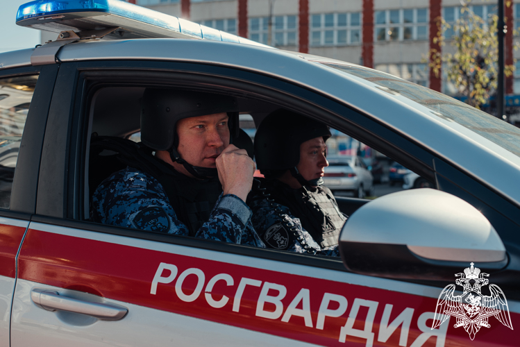 В Иванове росгвардейцы задержали подозреваемого в краже товаров из магазина